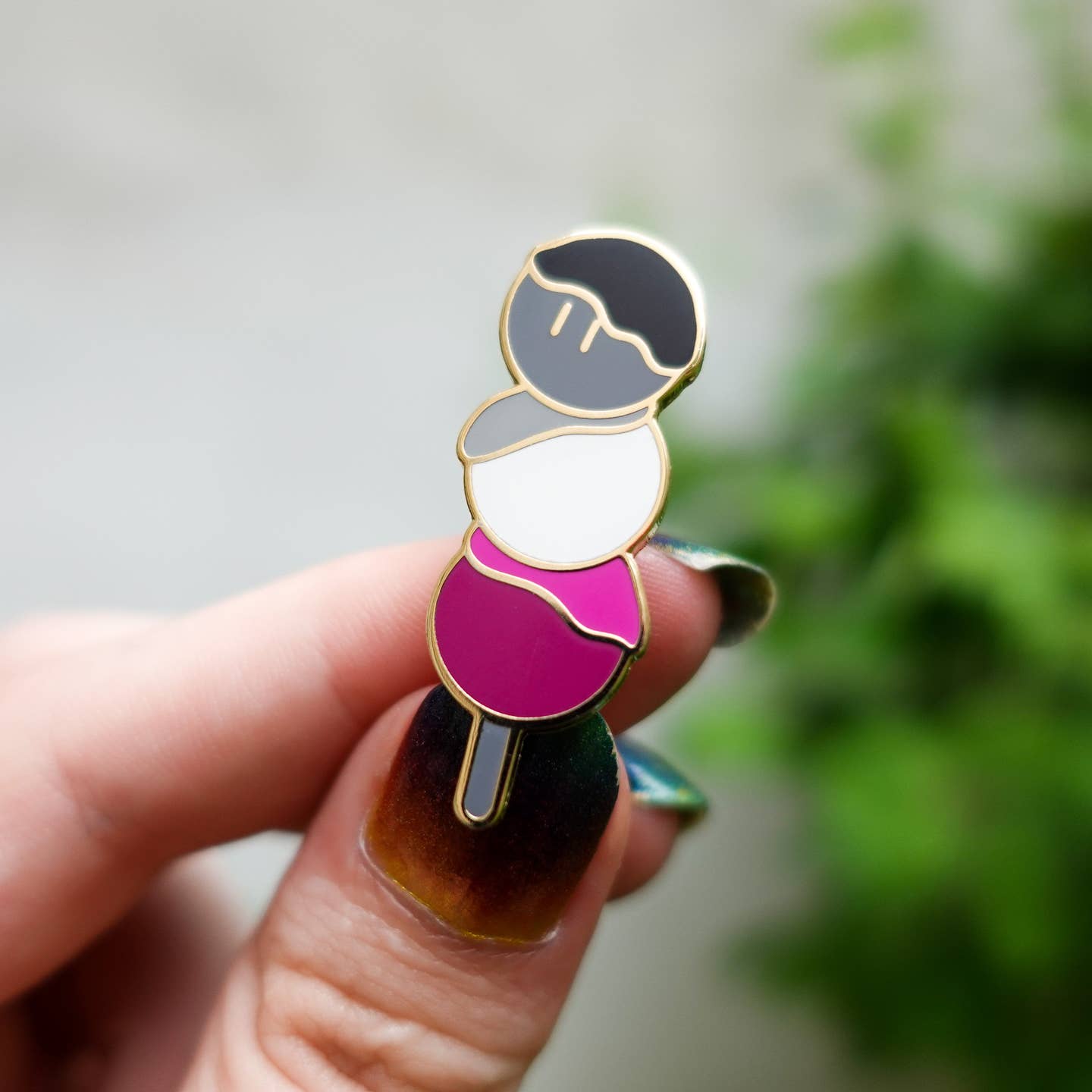 Pin - Asexuell (Dango)