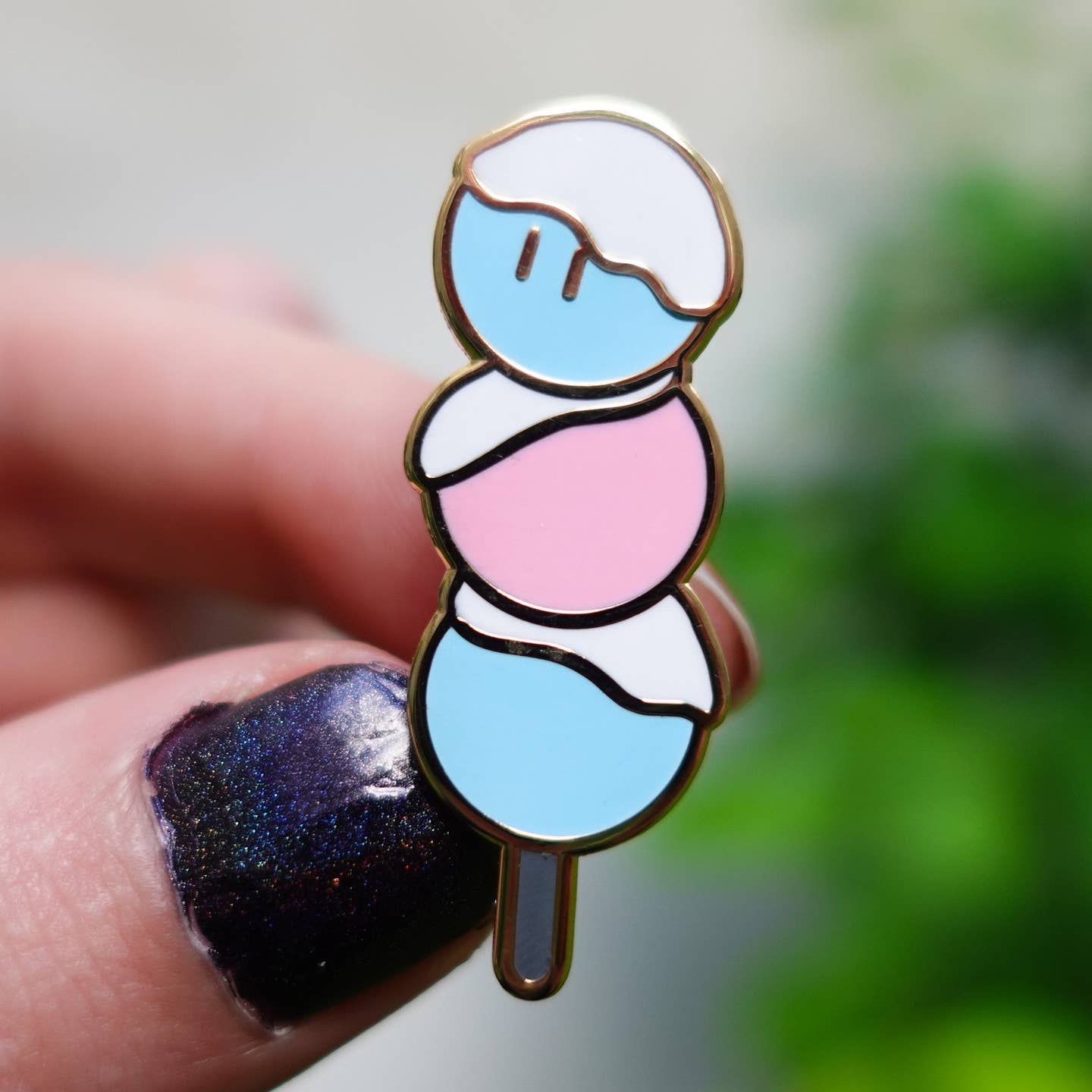 Pin - Trans (Dango)
