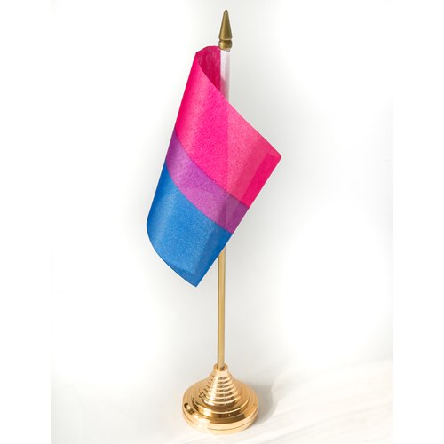 Liten bisexuell flagga på pinne